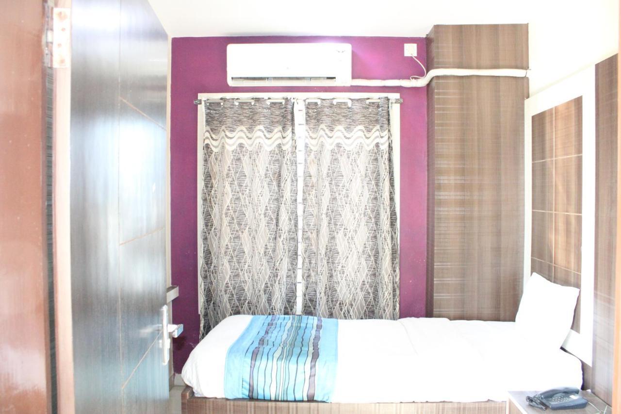 Hotel Square Park Dibrugarh Eksteriør billede