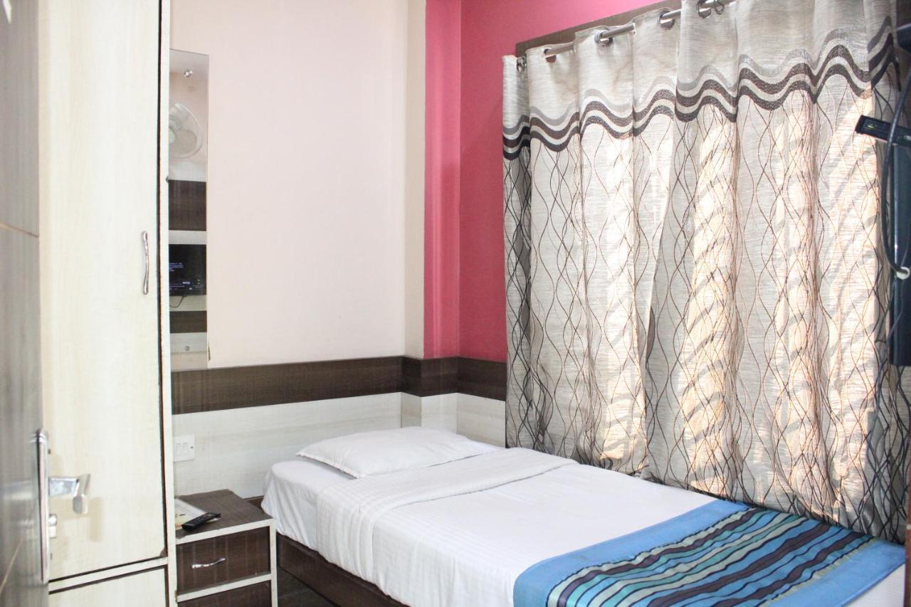 Hotel Square Park Dibrugarh Eksteriør billede