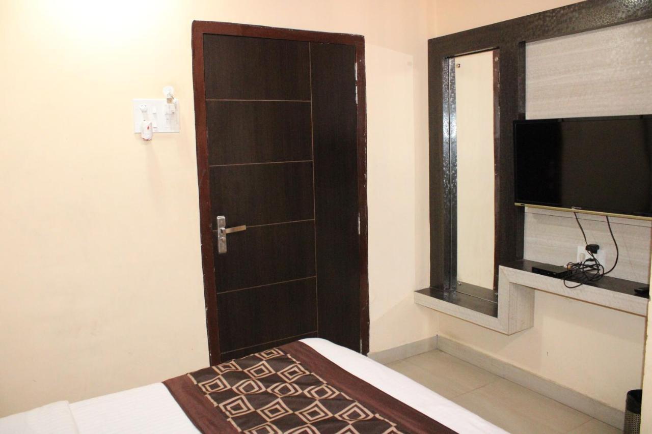 Hotel Square Park Dibrugarh Eksteriør billede