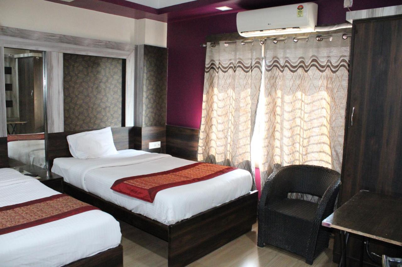Hotel Square Park Dibrugarh Eksteriør billede