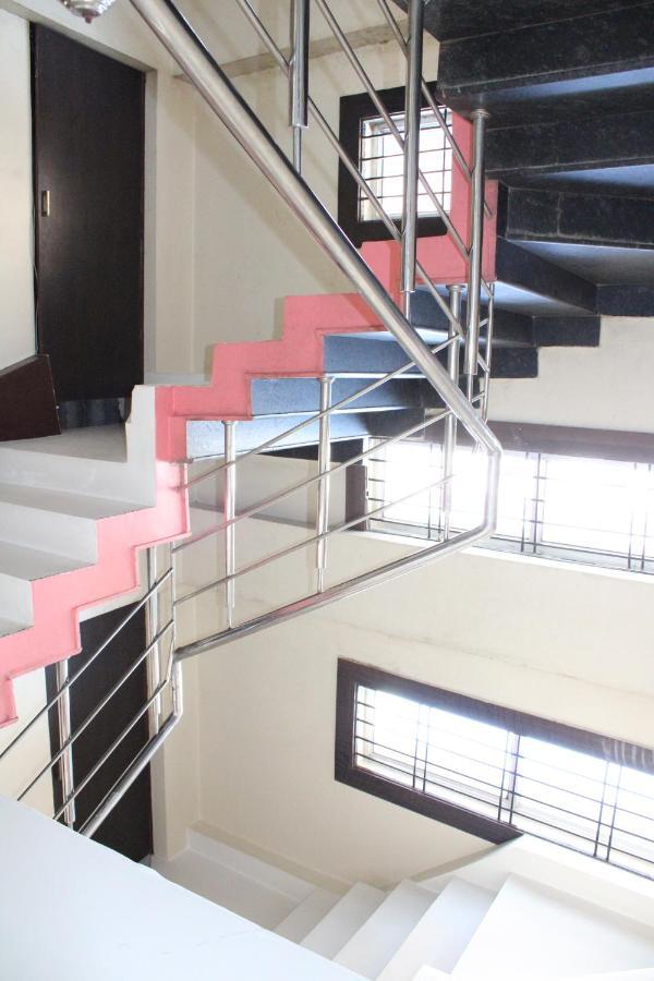 Hotel Square Park Dibrugarh Eksteriør billede