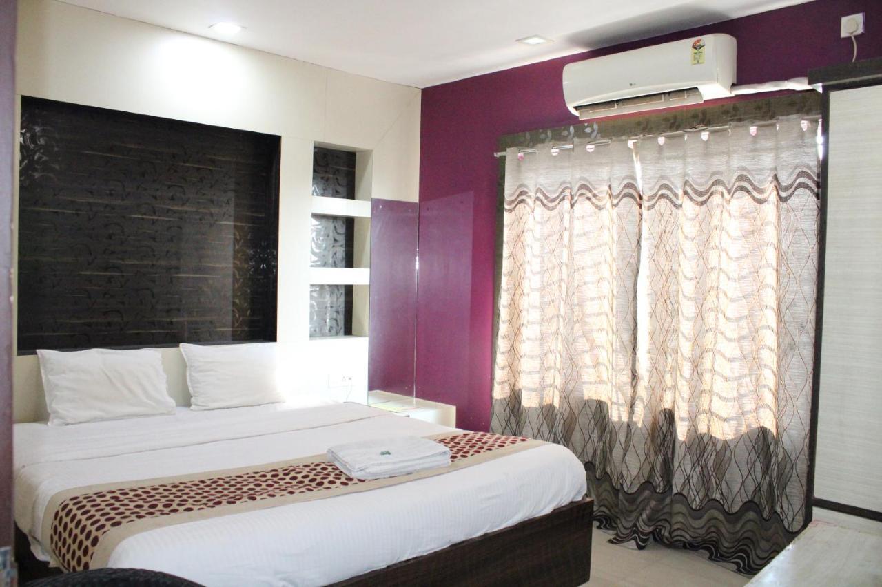 Hotel Square Park Dibrugarh Eksteriør billede